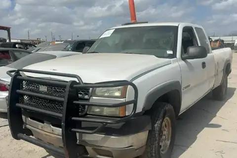 Photo of 2005 Chevrolet Silverado