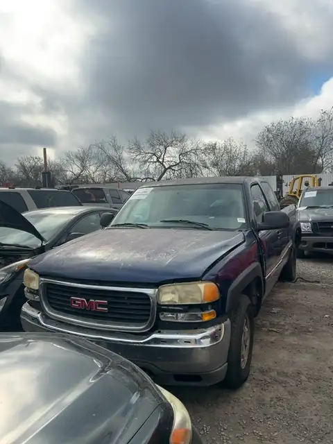 Photo of 2001 Gmc Sierra