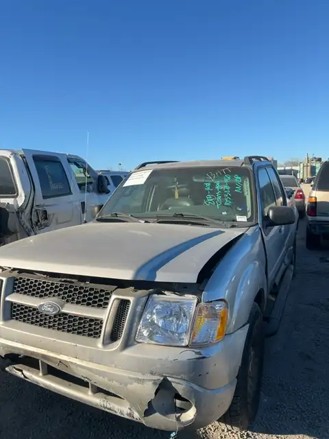 Photo of 2004 Ford Explorer Sport Trac