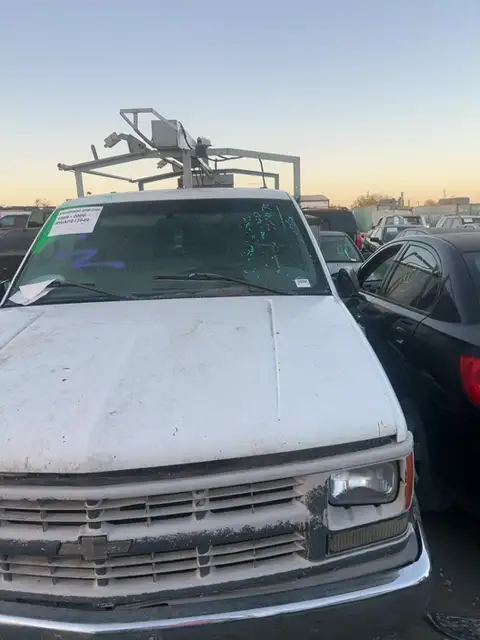 Photo of 2000 Chevrolet C3500