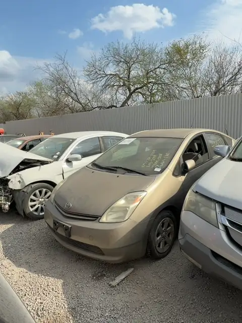 Photo of 2004 Toyota Prius