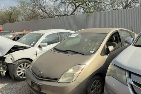Photo of 2004 Toyota Prius
