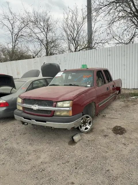 Photo of 2004 Chevrolet Silverado