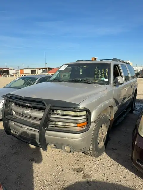 Photo of 2005 Chevrolet Suburban