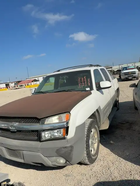 Photo of 2002 Chevrolet Avalanche