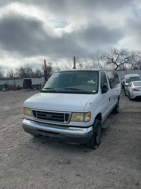Photo of 2007 Ford Econoline Wagon