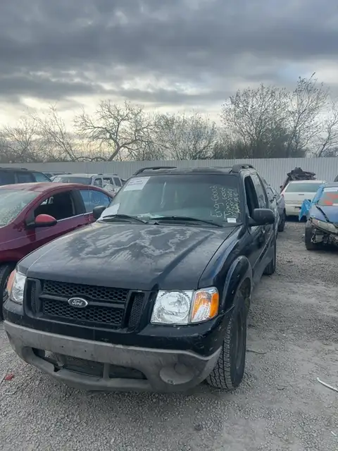 Photo of 2002 Ford Explorer Sport Trac