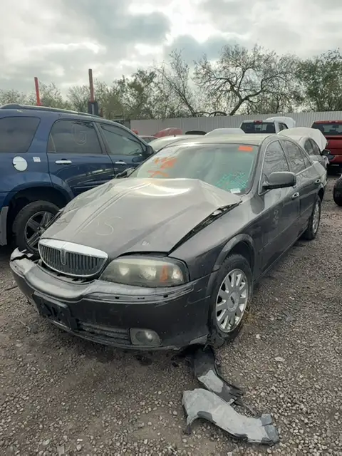 Photo of 2005 Lincoln Ls