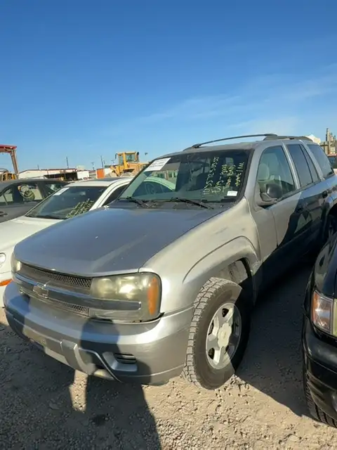 Photo of 2005 Chevrolet Trailblazer