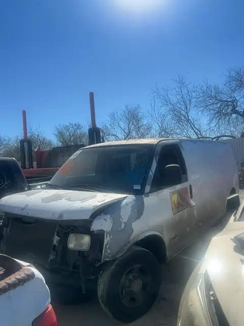 Photo of 2005 Chevrolet Express