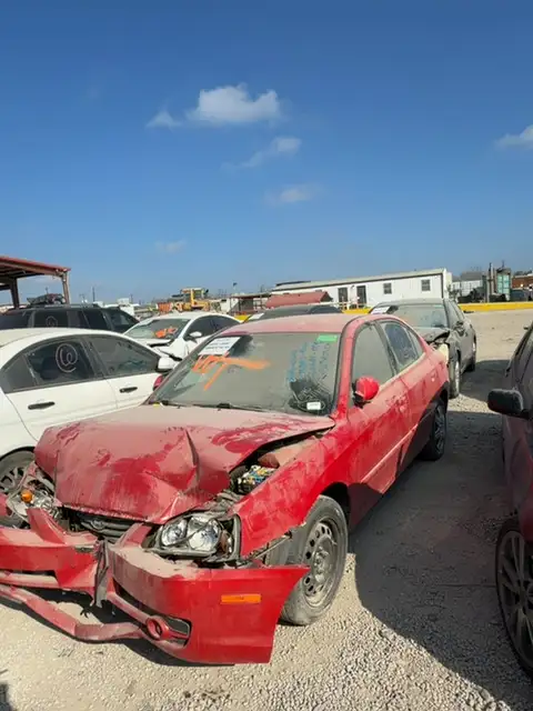 Photo of 2004 Hyundai Elantra