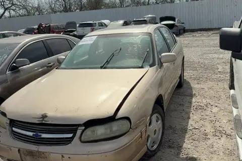 Photo of 2001 Chevrolet Malibu