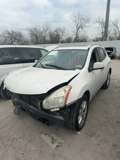 Photo of 2011 Nissan Rogue