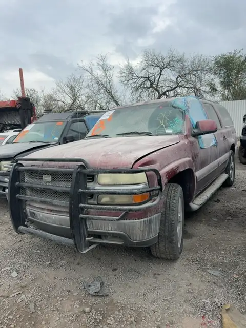 Photo of 2002 Chevrolet Suburban