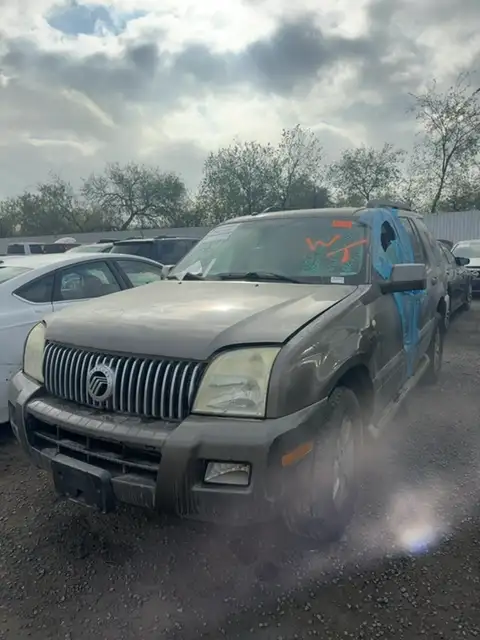 Photo of 2006 Mercury Mountaineer