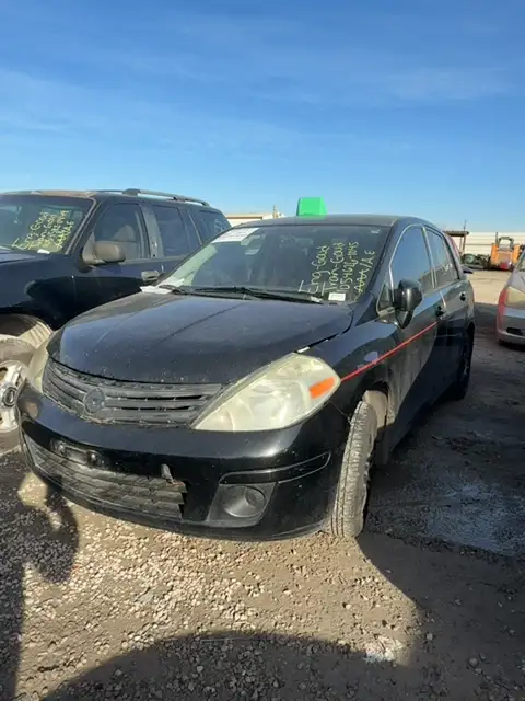 Photo of 2010 Nissan Versa