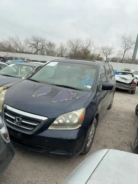 Photo of 2005 Honda Odyssey
