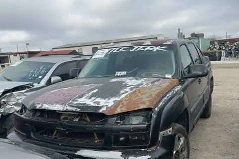 Photo of 2004 Chevrolet Avalanche