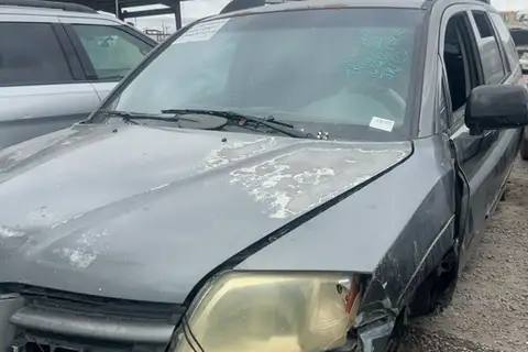 Photo of 2004 Mitsubishi Endeavor