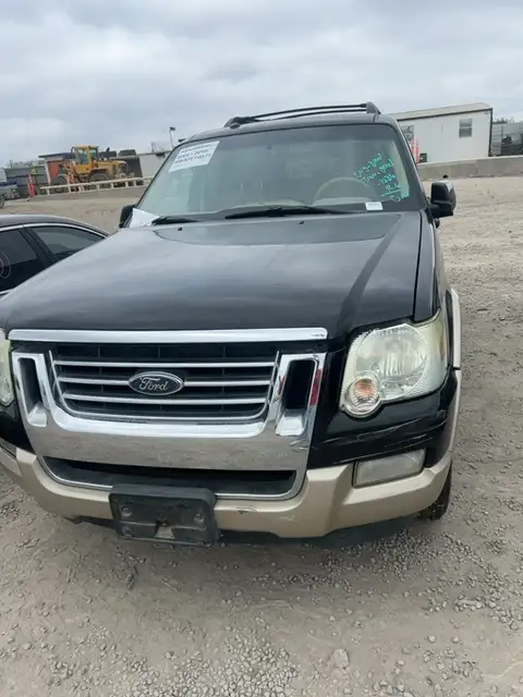 Photo of 2010 Ford Explorer