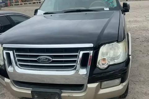 Photo of 2010 Ford Explorer