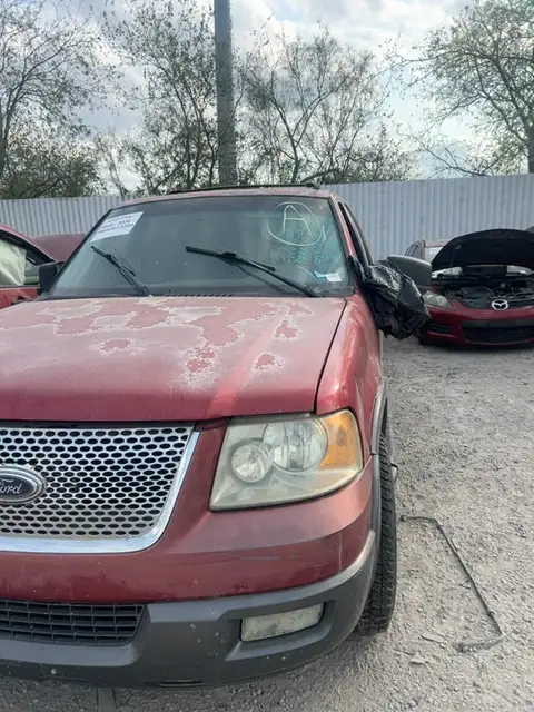 Photo of 2004 Ford Expedition