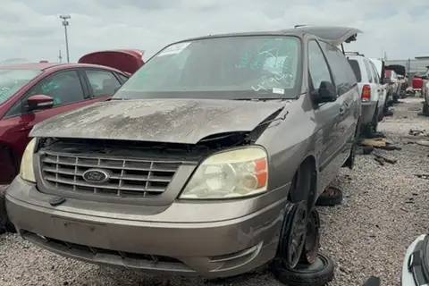 Photo of 2004 Ford Freestar