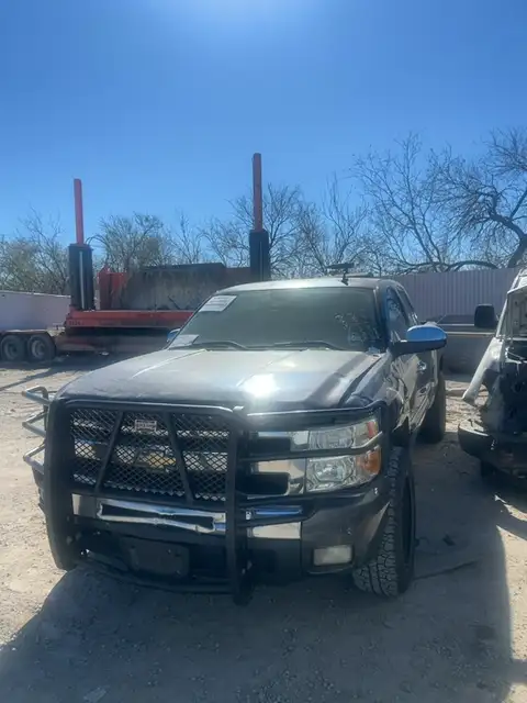 Photo of 2011 Chevrolet Silverado