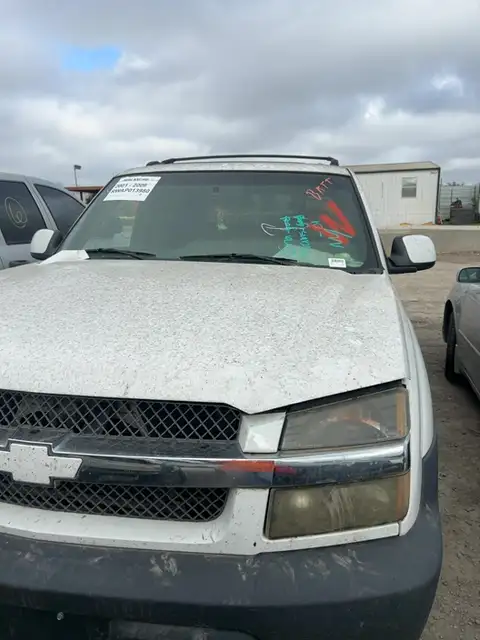Photo of 2002 Chevrolet Avalanche