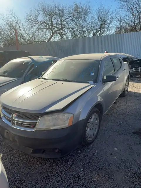 Photo of 2014 Dodge Avenger
