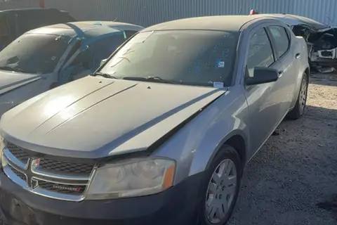 Photo of 2014 Dodge Avenger