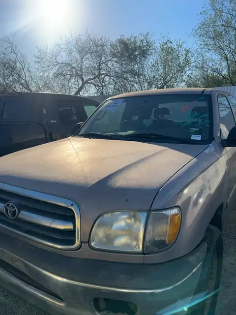 Photo of 2000 Toyota Tundra