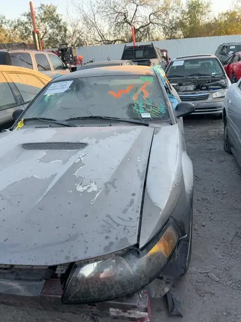 Photo of 2001 Ford Mustang