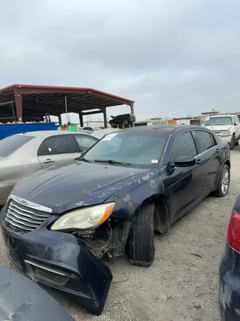 Photo of 2014 Chrysler 200