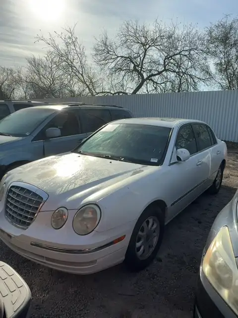 Photo of 2006 Kia Amanti