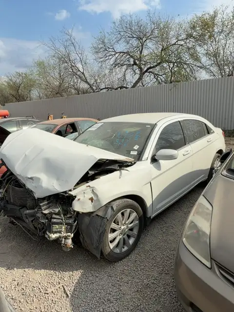 Photo of 2012 Chrysler 200