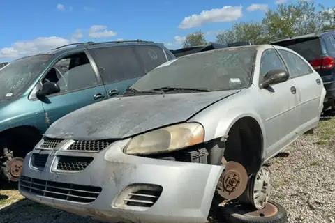 Photo of 2004 Dodge Stratus