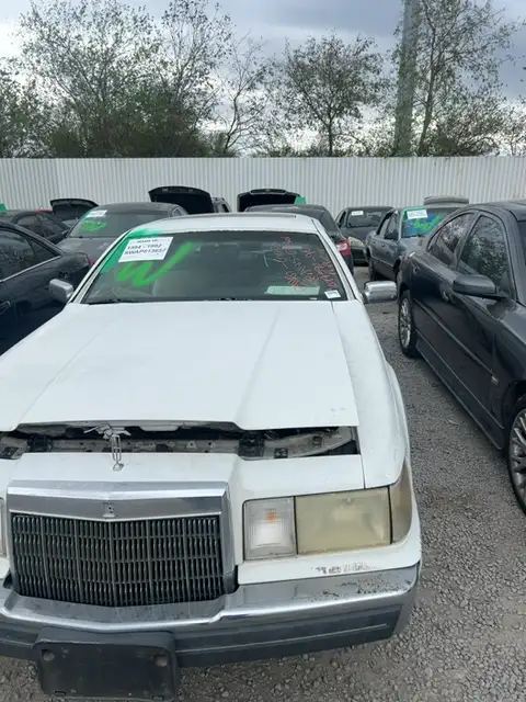 Photo of 1990 Lincoln Mark Vii