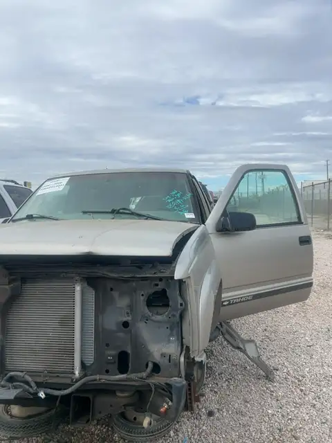 Photo of 2000 Chevrolet Tahoe