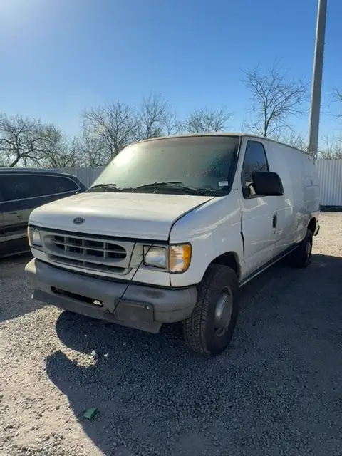 Photo of 2002 Ford Econoline