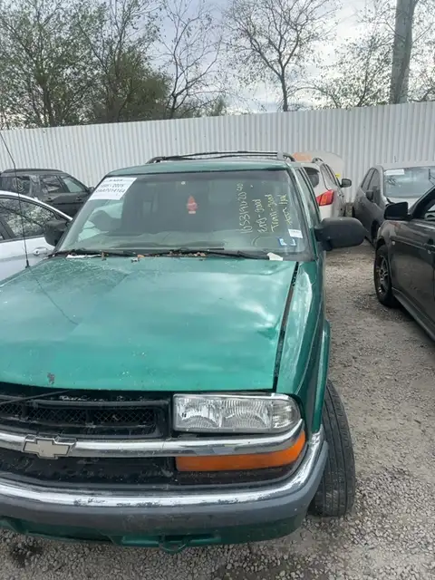 Photo of 2000 Chevrolet Blazer