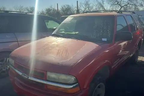 Photo of 2004 Chevrolet Blazer