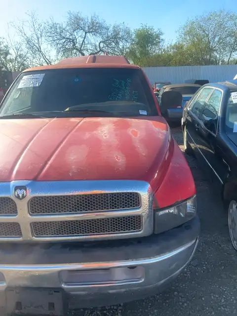 Photo of 2001 Dodge Ram Pickup