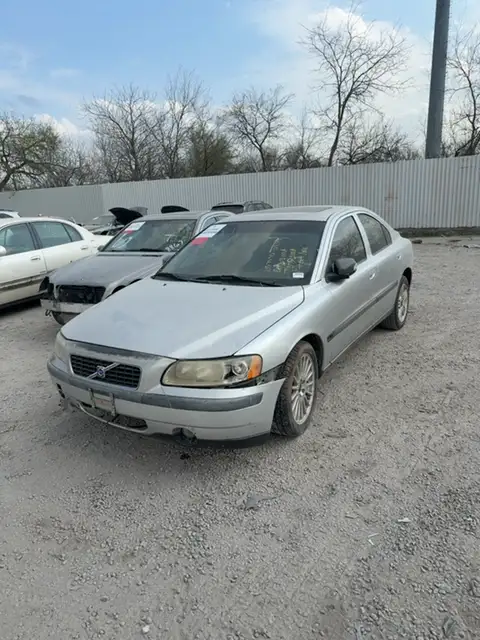 Photo of 2002 Volvo S60