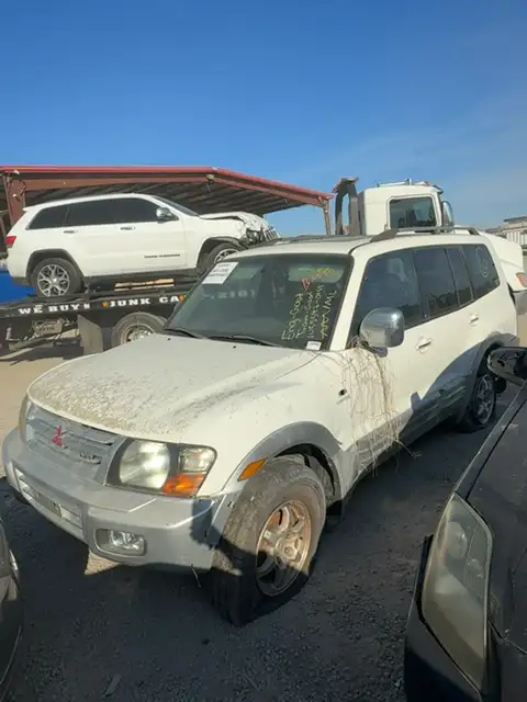 Photo of 2001 Mitsubishi Montero