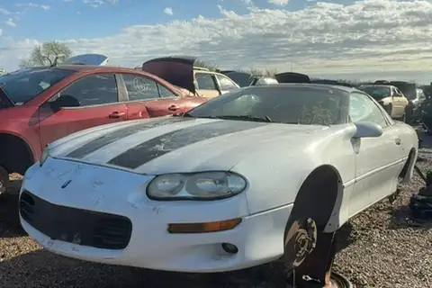 Photo of 2000 Chevrolet Camaro