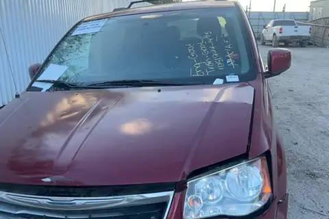 Photo of 2014 Chrysler Town & Country