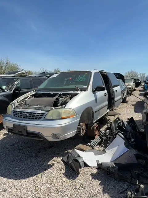 Photo of 2003 Ford Windstar