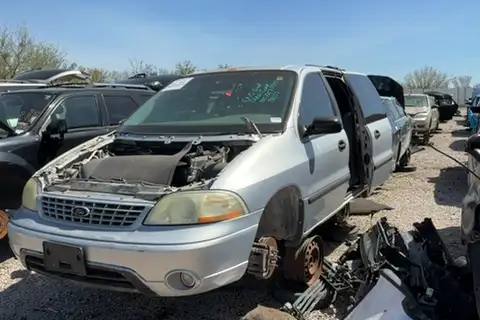 Photo of 2003 Ford Windstar