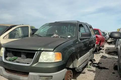 Photo of 2003 Ford Expedition